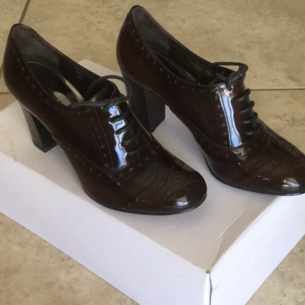 Women’s shoes